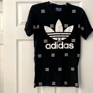 Mens small Adidas t-shirt